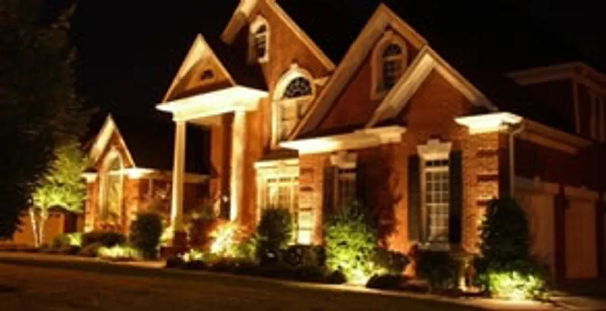 electrician services providing professional exterior electrical lighting in Lakeland, FL