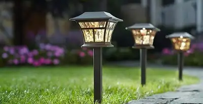 landscape lighting installation services with professionally installed pathway lights in Lakeland, FL