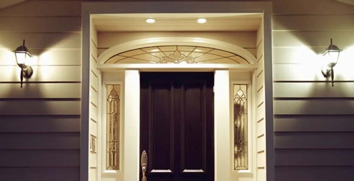 security light installation services with professionally installed entryway lighting in Lakeland, FL